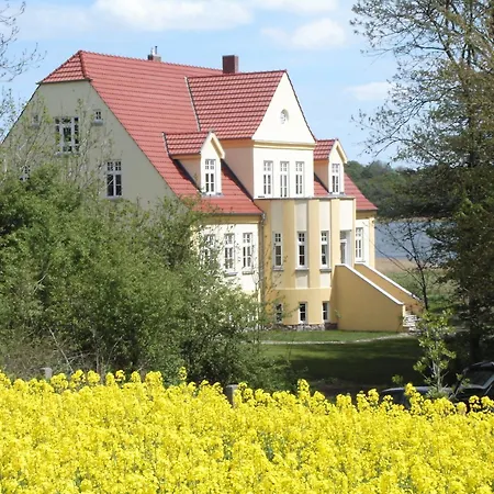 5 Mit Seeblick Fuer 4 Personen * Neuenkirchen (Landhagen)