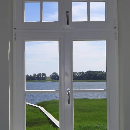 5 Mit Seeblick Fuer 4 Personen Apartament Grubnow