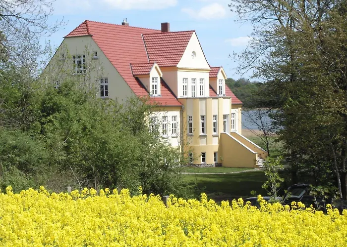 5 Mit Seeblick Fuer 4 Personen * Neuenkirchen (Landhagen)